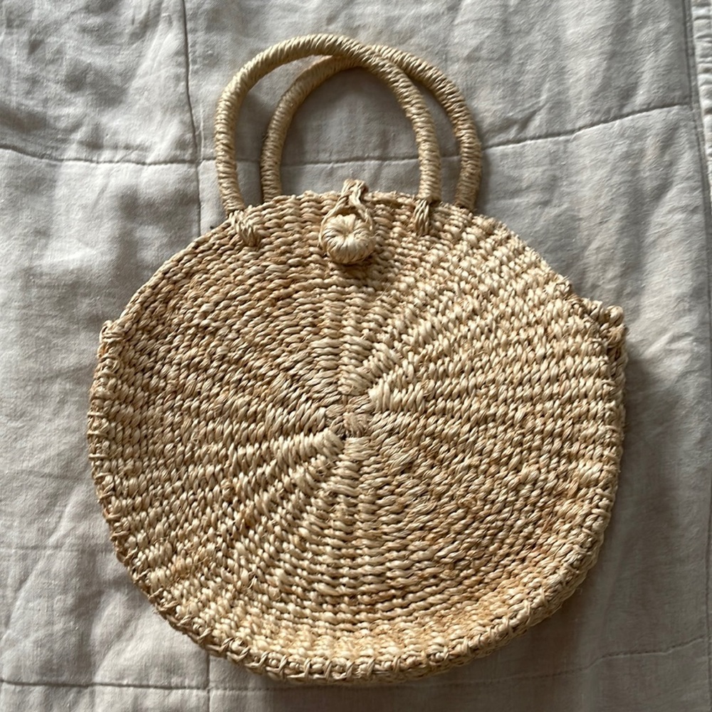 Straw bag